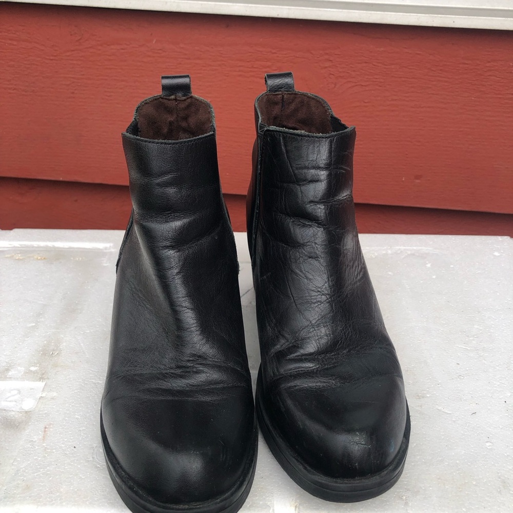 TLB  Mallorca Women’s Black Leather Ankle Boots Size 41/10.5US - Picture 2 of 16